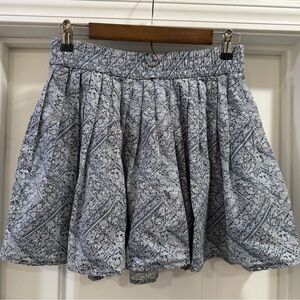 American Eagle Outfitters Blue Patterned Skirt Size Medium